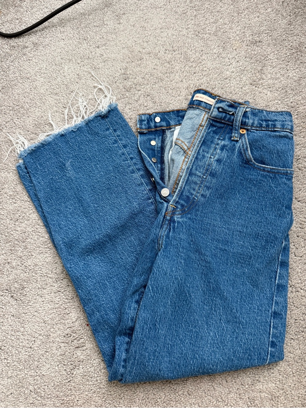 Levis ribcage straight jeans size 24